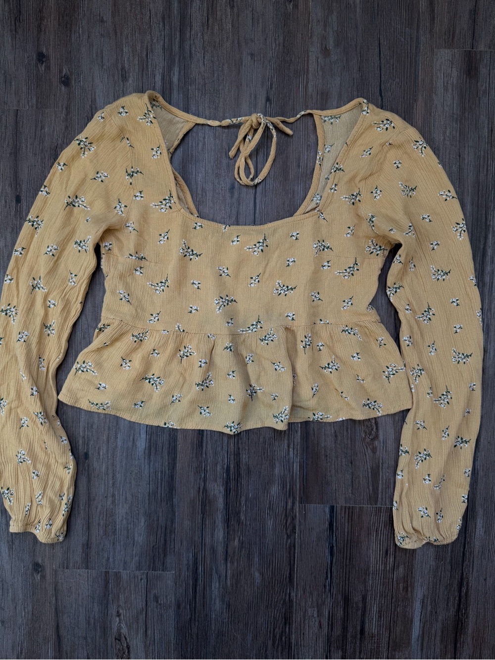 Sky and Sparrow Mustard Floral Peplum Long Sleeve Top